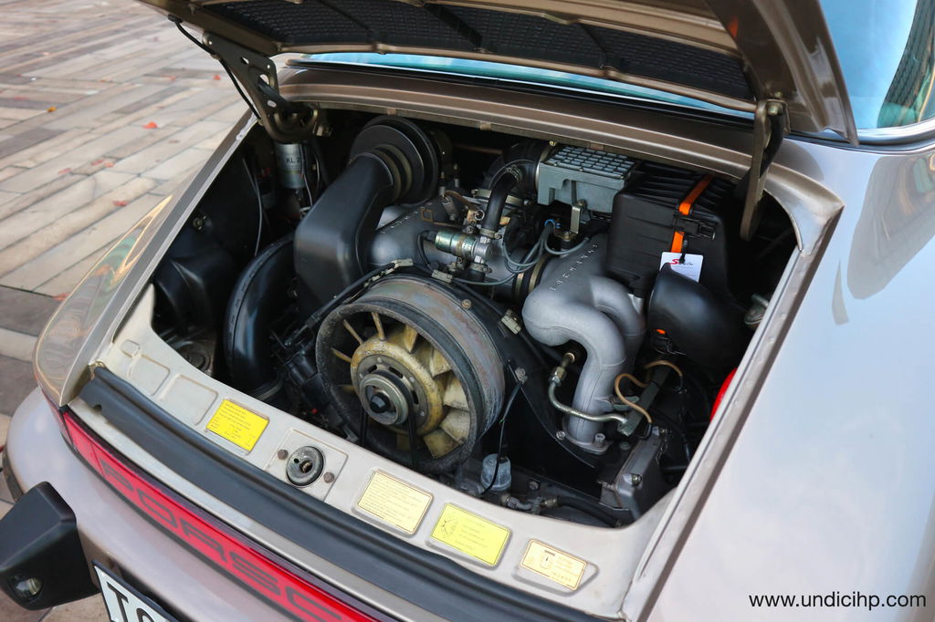 Porsche 911 Carrera 3.2