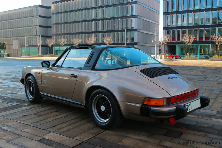 Porsche 911 Carrera 3.2