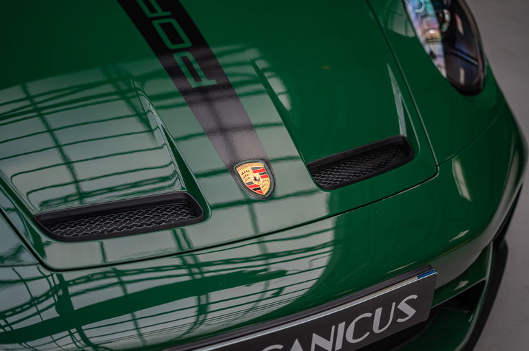 Porsche 992 GT3 Touring