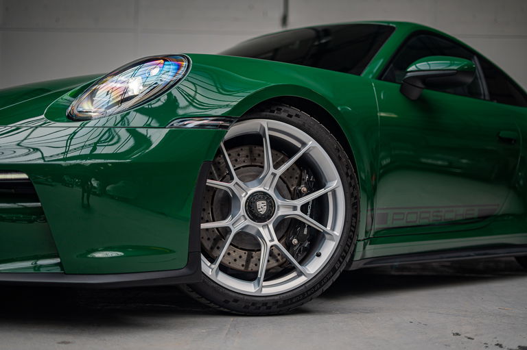 Porsche 992 GT3 Touring