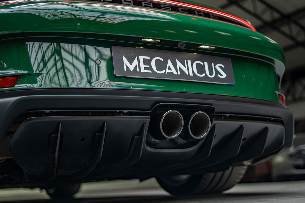 Porsche 992 GT3 Touring