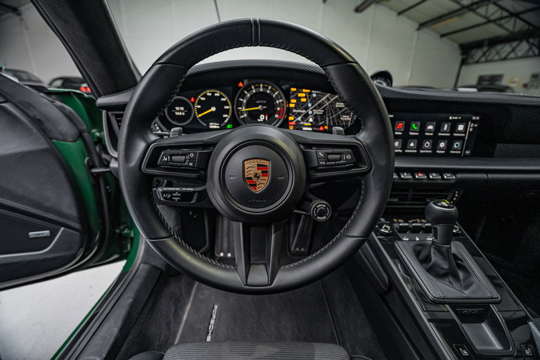 Porsche 992 GT3 Touring