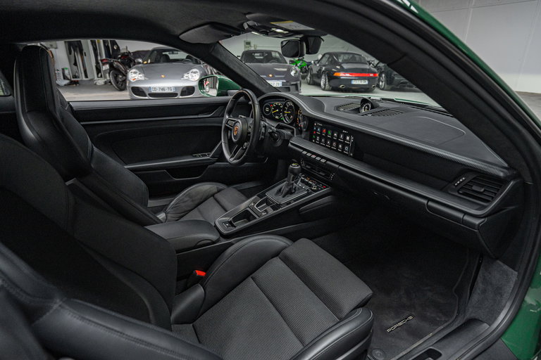 Porsche 992 GT3 Touring