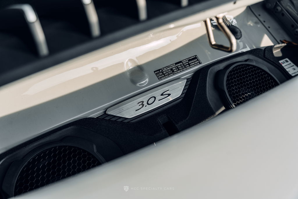 Porsche 992 Carrera 4S