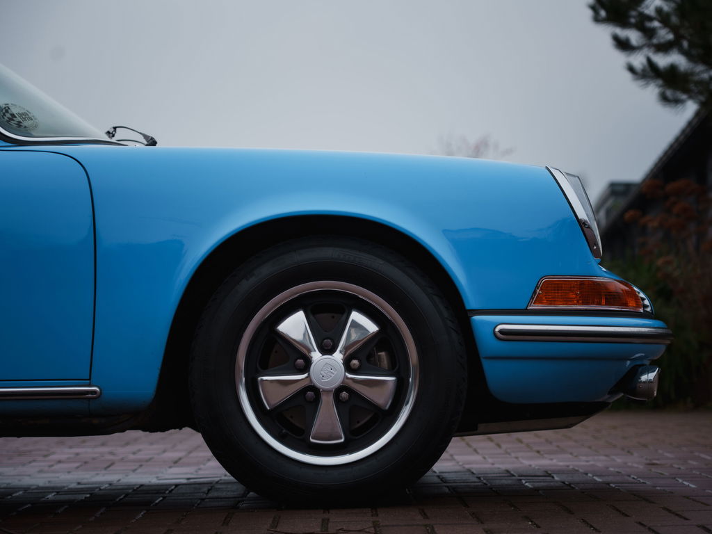 Porsche 911 T