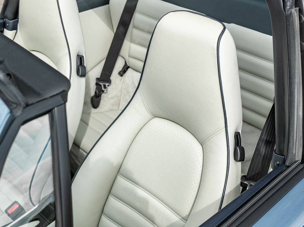 Porsche 964 Carrera 4