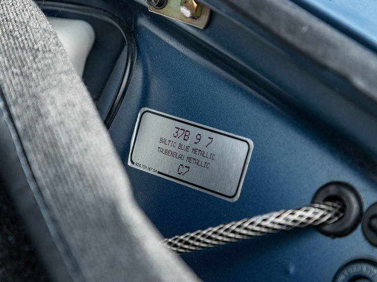 Porsche 964 Carrera 4