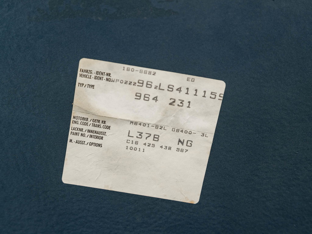 Porsche 964 Carrera 4