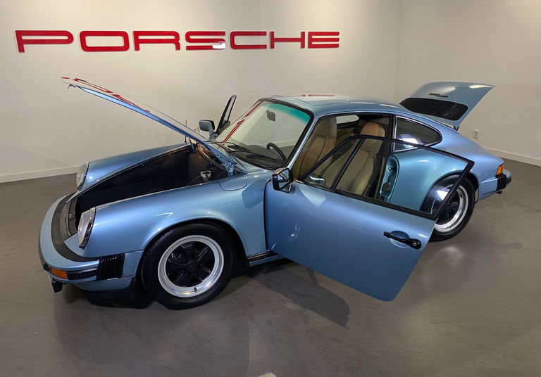 Porsche 911 SC