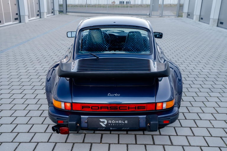 Porsche 911 Turbo 3.3