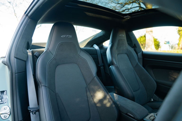 Porsche 992.2 Carrera GTS