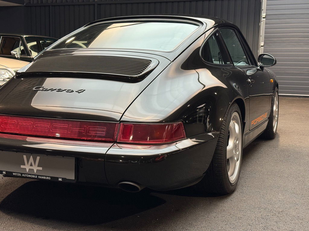 Porsche 964 Carrera 4