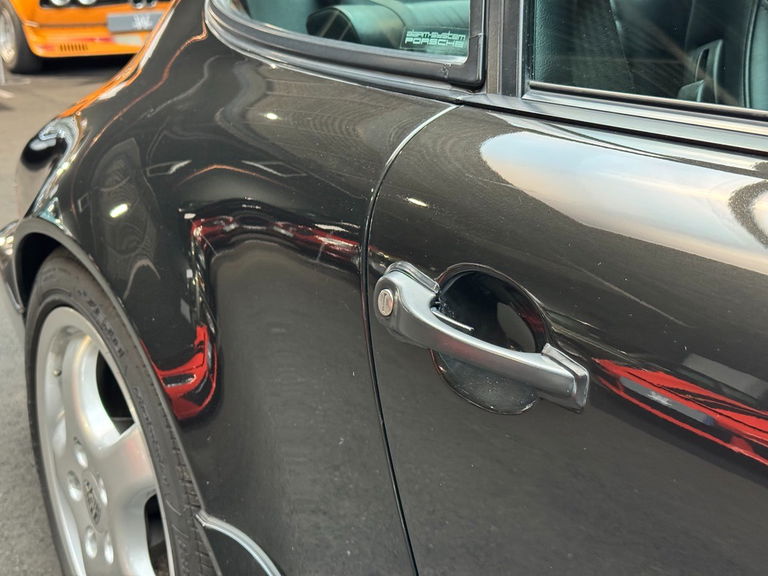 Porsche 964 Carrera 4