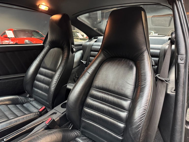 Porsche 964 Carrera 4