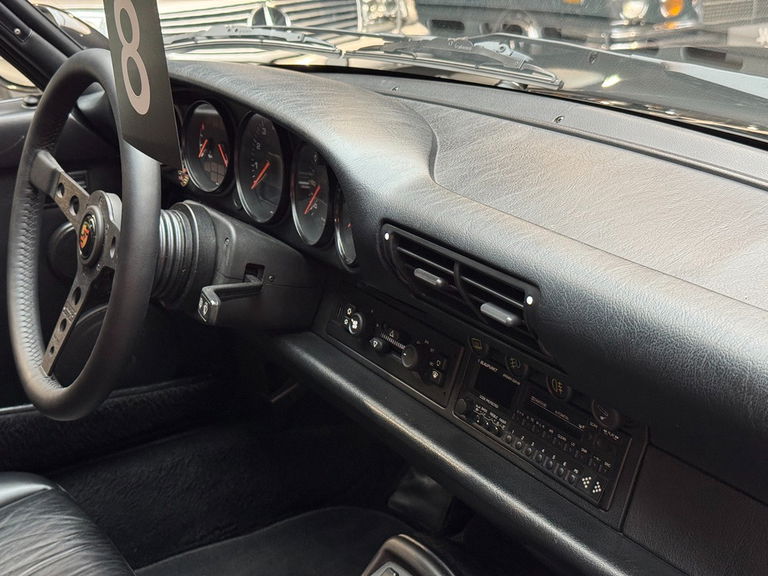 Porsche 964 Carrera 4