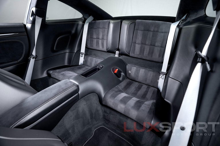 Porsche 991.2 Carrera GTS