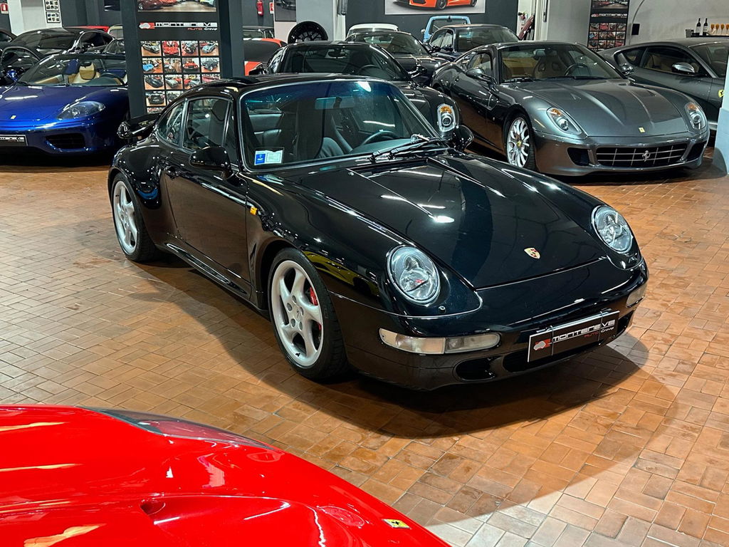 Porsche 993 Carrera 4S