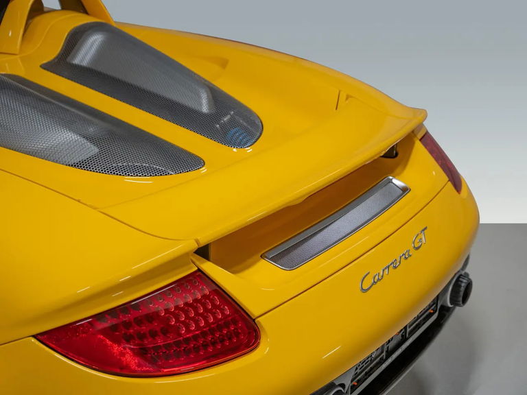 Porsche Carrera GT