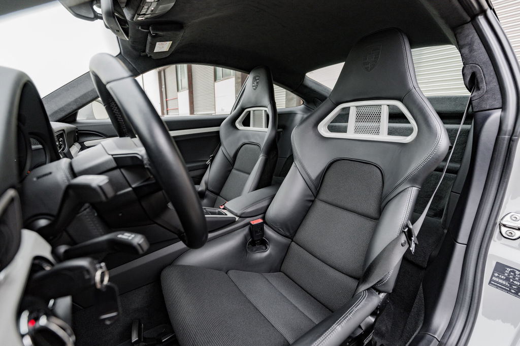 Porsche 991.2 GT3 Touring