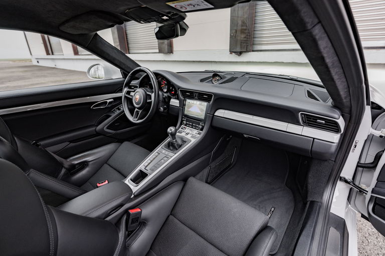 Porsche 991.2 GT3 Touring