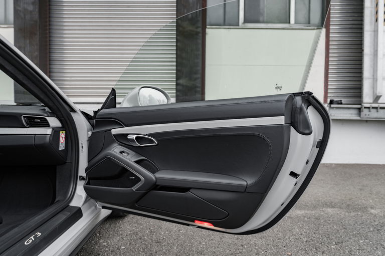 Porsche 991.2 GT3 Touring