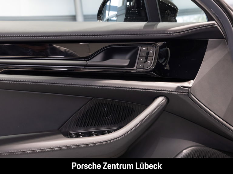 Porsche Panamera 4 E-Hybrid