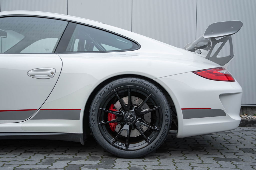 Porsche 997 GT3 RS 4.0