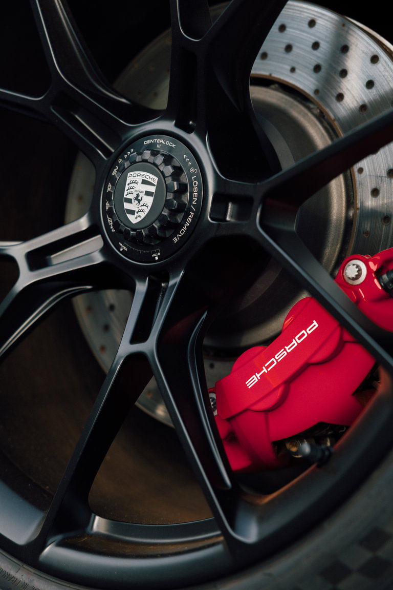 Porsche 992 GT3 Touring