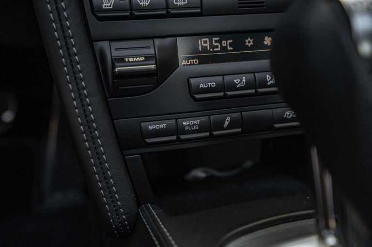 Porsche 997.2 Carrera GTS