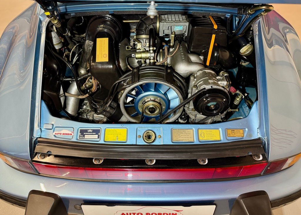Porsche 911 Carrera 3.2