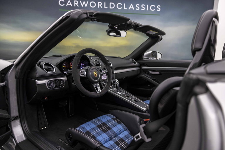 Porsche 718 Spyder