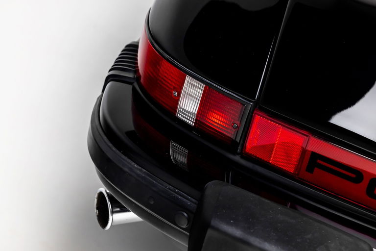 Porsche 911 Carrera (US)