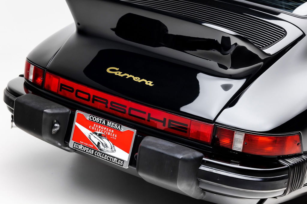 Porsche 911 Carrera (US)