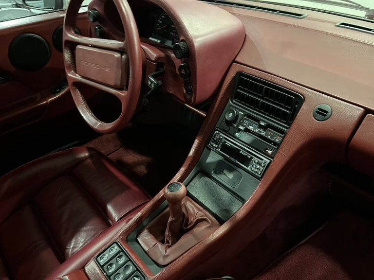 Porsche 928 GT
