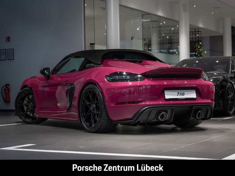 Porsche 718 Spyder RS