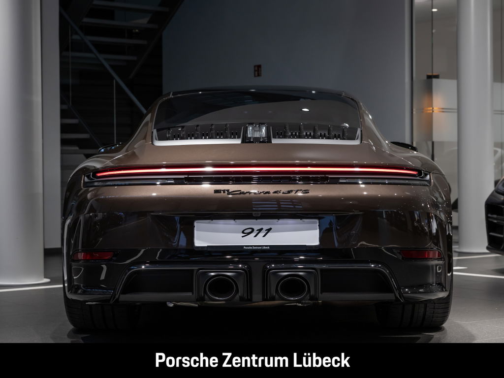 Porsche 992.2 Carrera 4 GTS