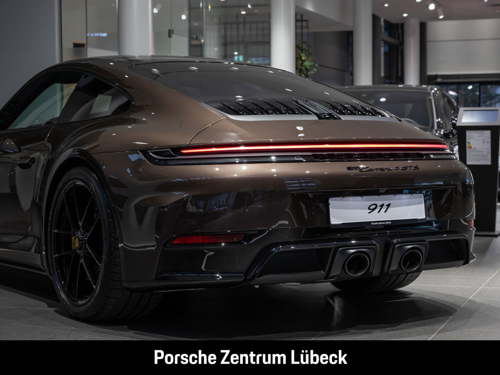 Porsche 992.2 Carrera 4 GTS