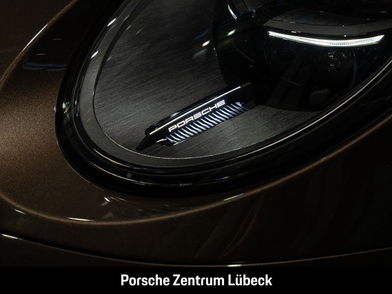 Porsche 992.2 Carrera 4 GTS