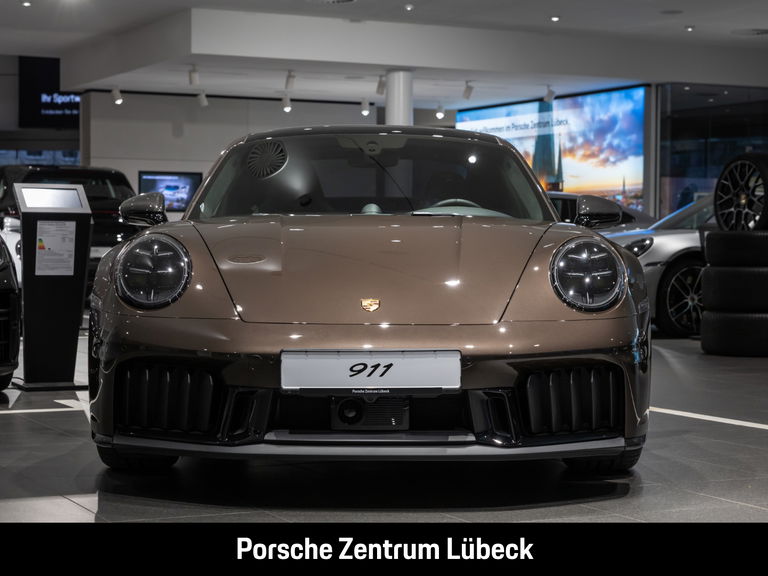 Porsche 992.2 Carrera 4 GTS