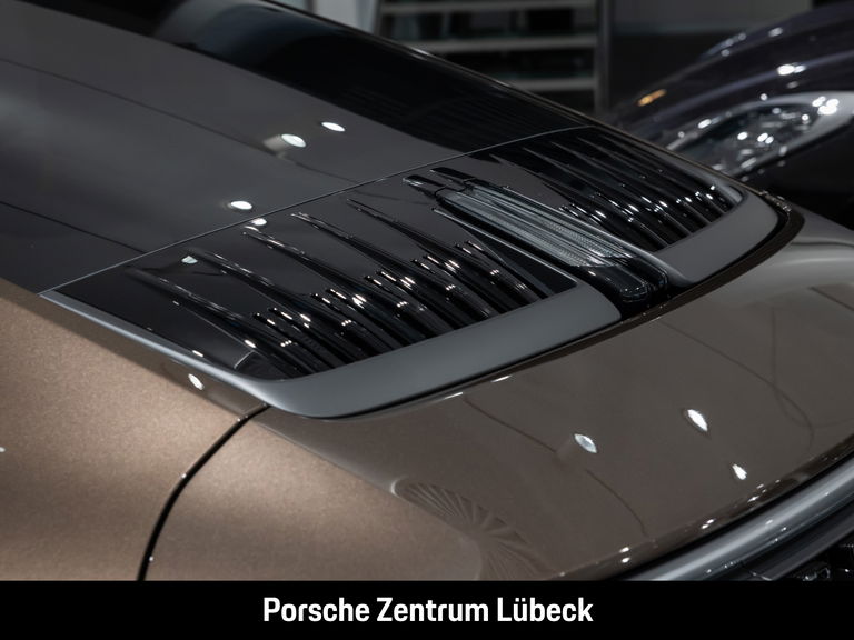 Porsche 992.2 Carrera 4 GTS