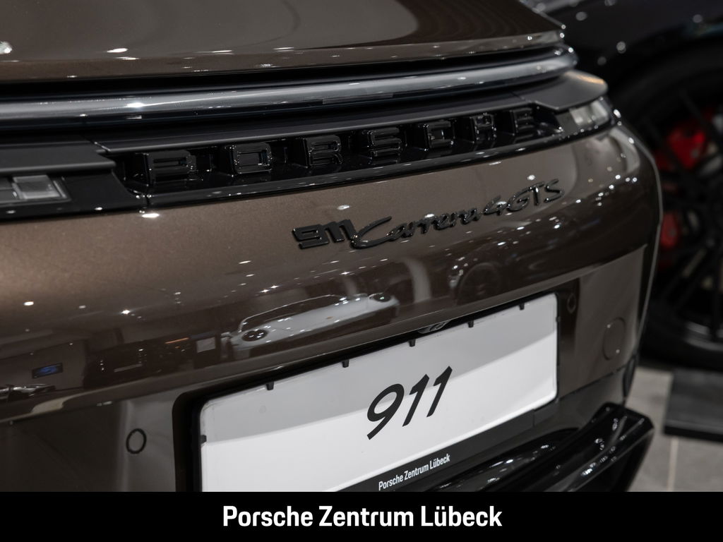 Porsche 992.2 Carrera 4 GTS