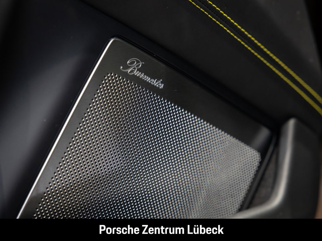 Porsche 992.2 Carrera 4 GTS