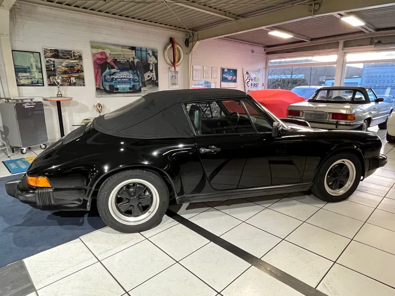 Porsche 911 Carrera 3.2