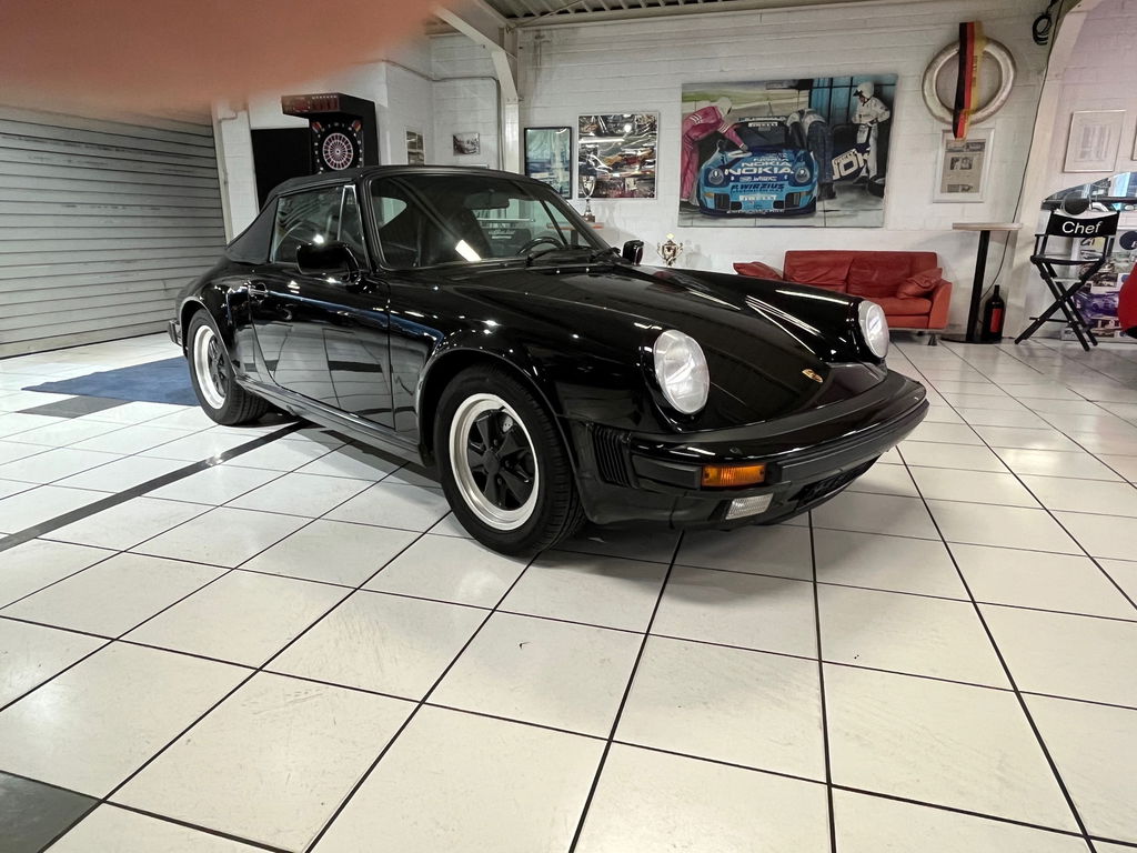 Porsche 911 Carrera 3.2
