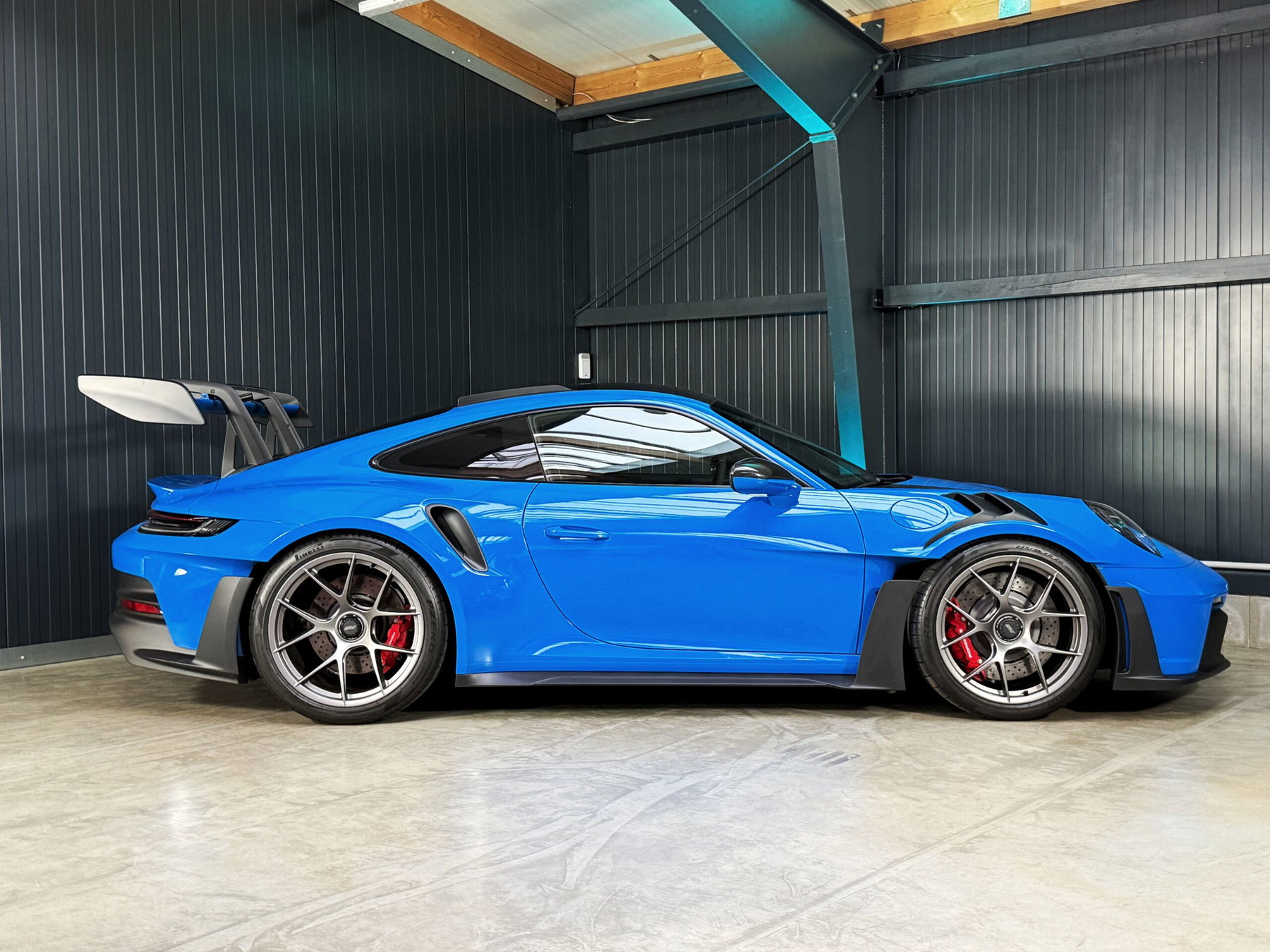 992GT3 RS★ Porsche 992 GT3 RS 2022 - elferspot.com - Marketplace for Porsche