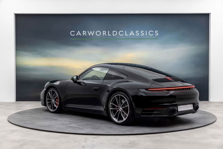 Porsche 992 Carrera 4S