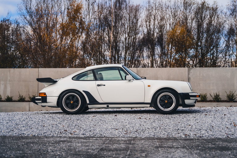 Porsche 911 Turbo 3.3