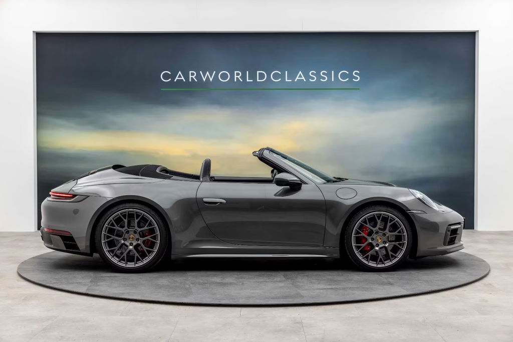 Porsche 992 Carrera 4S