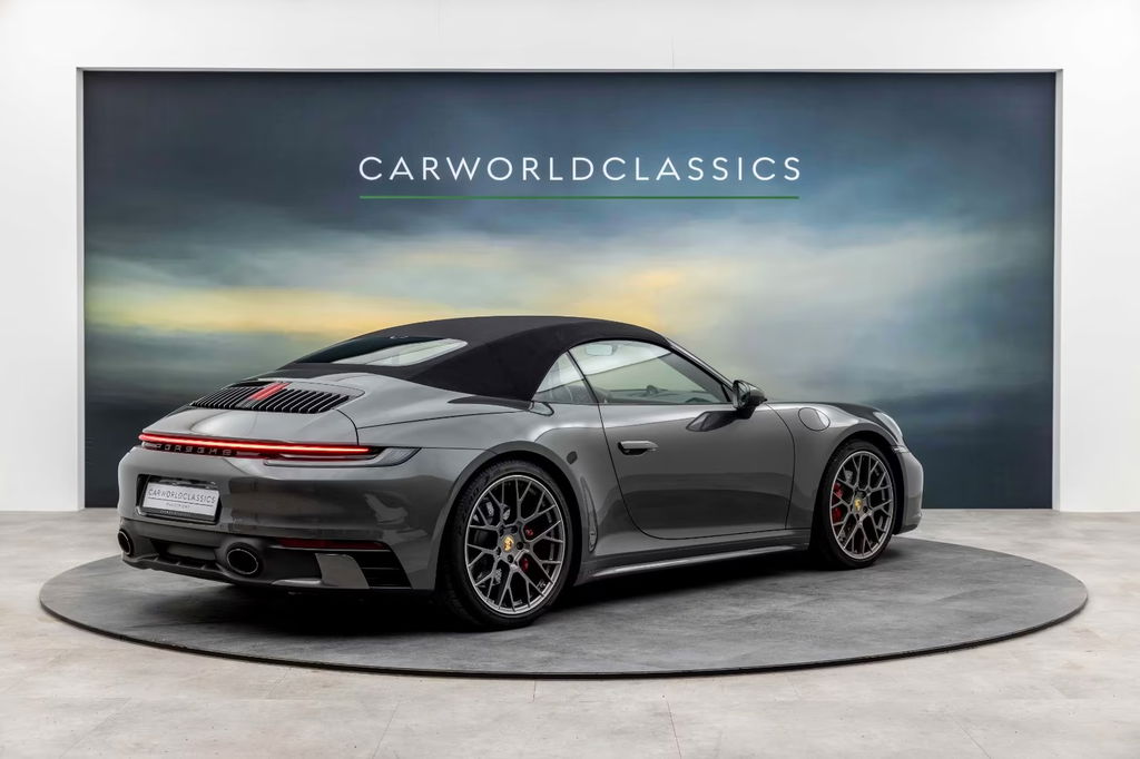 Porsche 992 Carrera 4S