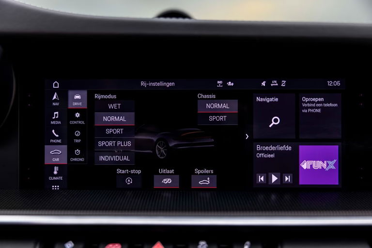 Porsche 992 Carrera 4S